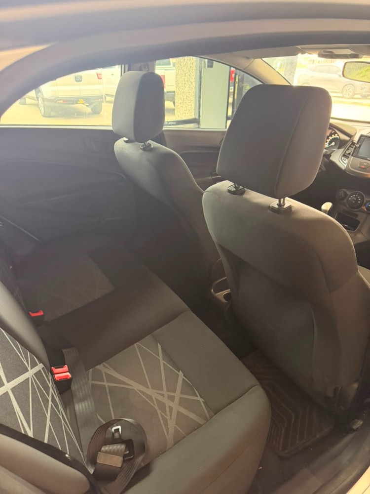 Ford Fiesta S — foto 7